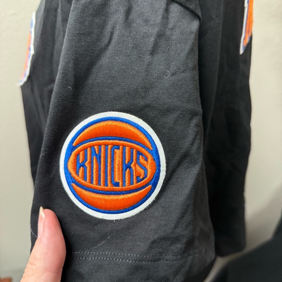 Pro Standard NY Knicks Cropped Tee Black Size L - Picture 4 of 10